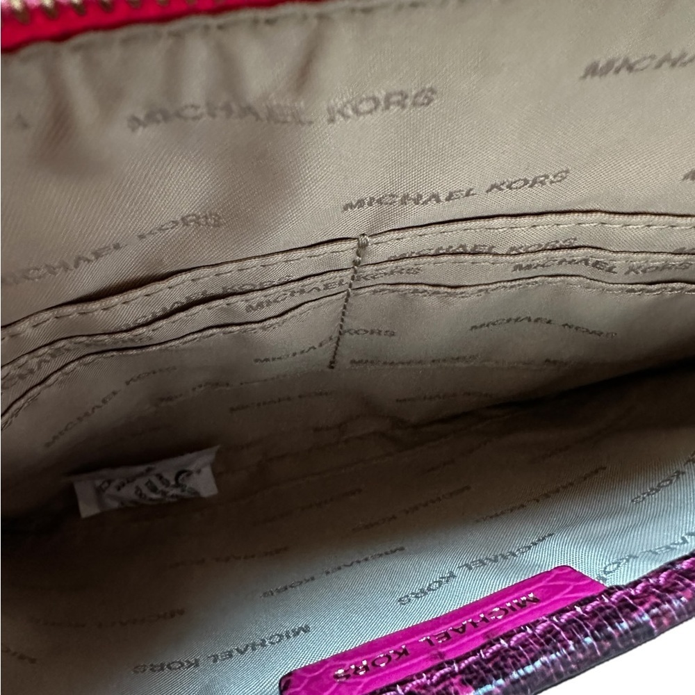 Michael Kors Snakeprint Large Jetset Clutch Fuschia & Black - NWOT - Picture 8 of 11